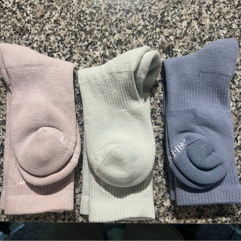NWOT Nike Everyday Plus crew sock